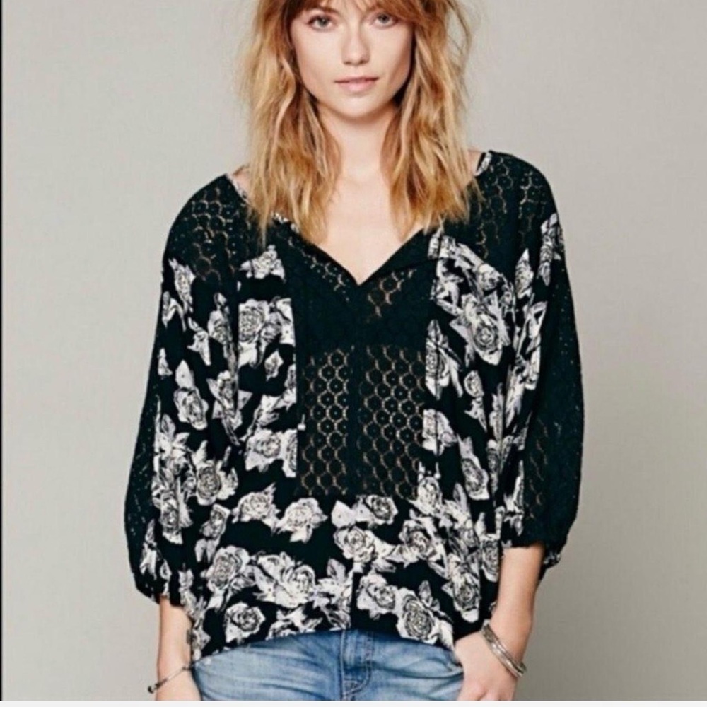 Free People L Moon River Black/White Embroidered Floral 3/4 Sleeve Tunic Blouse